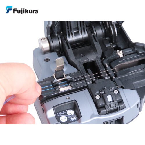 Fujikura 45S Cleaving Two Fibres
